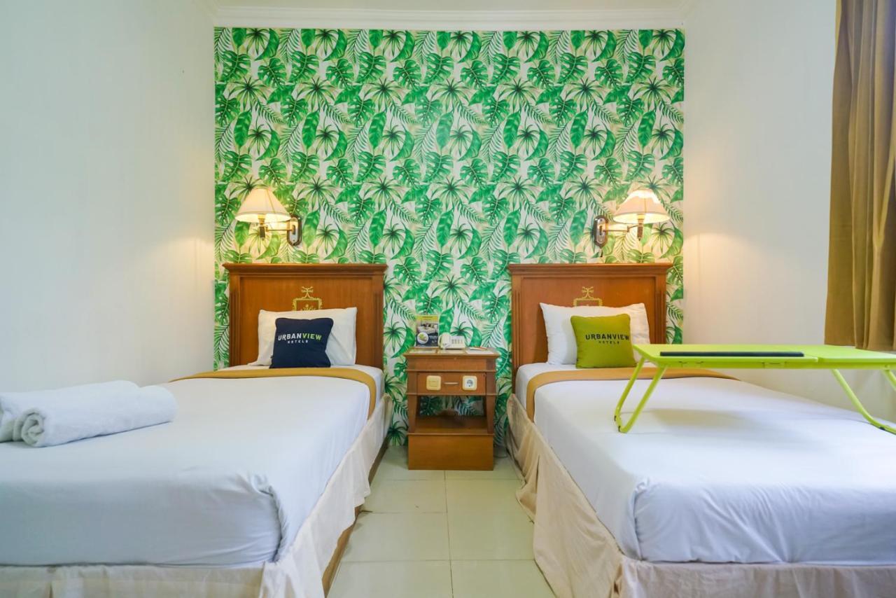 Urbanview By Millenium Hotel Pangkal Pinang Esterno foto